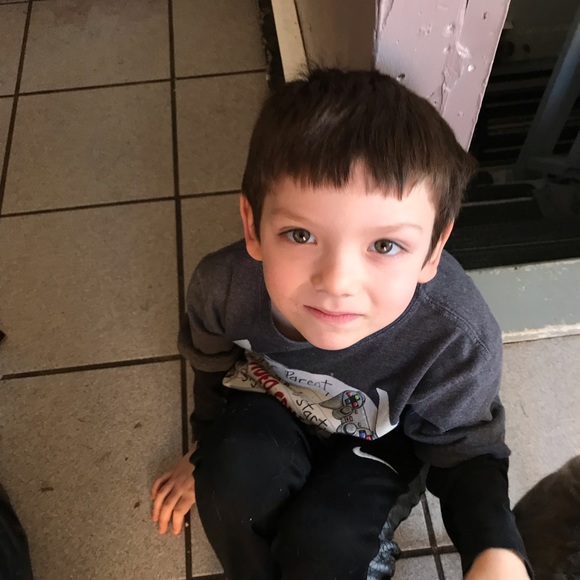 Meet your Posher, Danielle - Picture 4 of 5